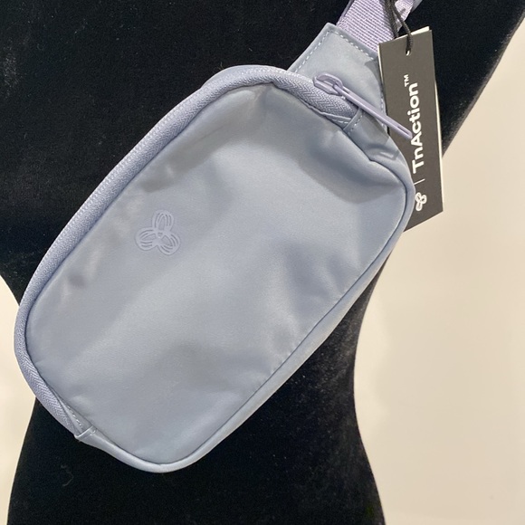 SOLD - Aritzia TNA TnAction
On-The-Way Exposed Bag - Picture 2 of 5